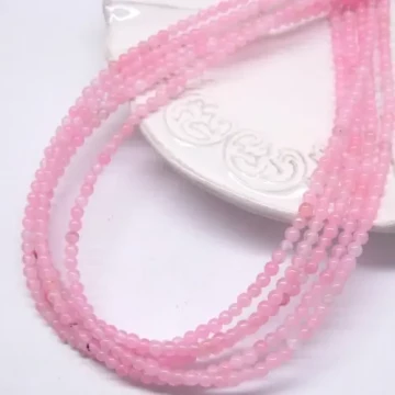 Jadeit różowy kulki 3mm(sznurek)