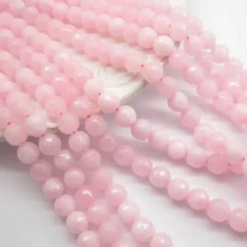 Jadeit różowy fasetowany kulki 8mm(sznurek)