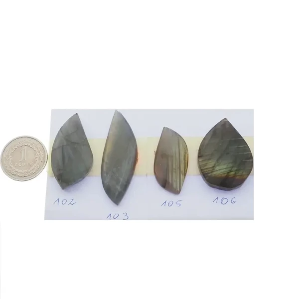 Labradoryt 28-47x16-27 mm (różne kamienie do wyboru)